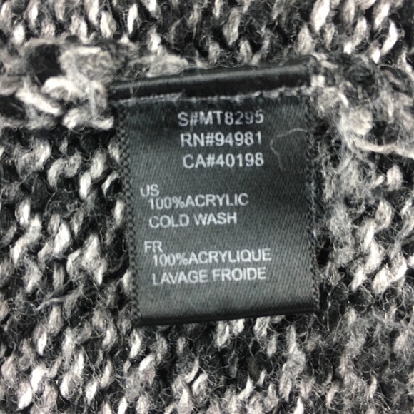 Forever 21 Black Gray Knit Sweater - Picture 8 of 8